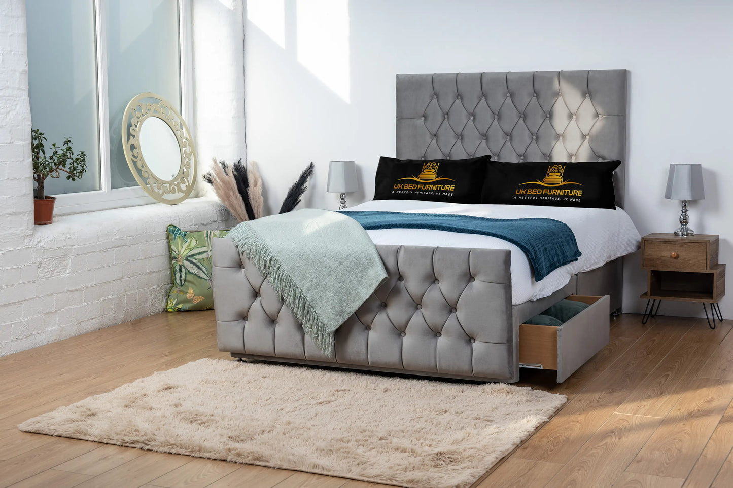 Jublie Chesterfield Divan Bed
