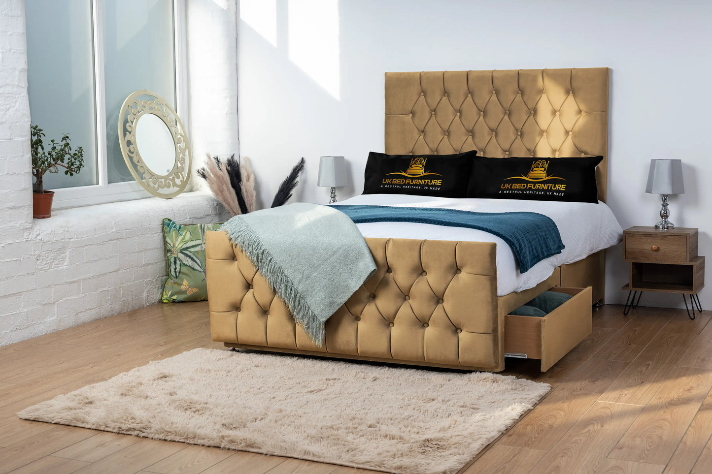 Jublie Chesterfield Divan Bed