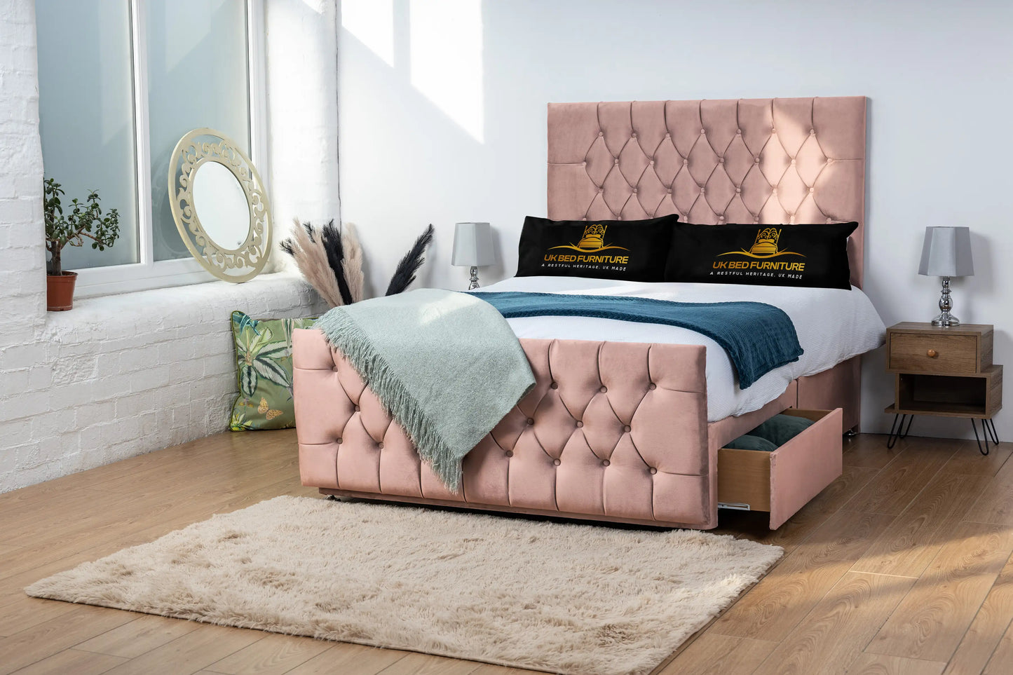Jublie Chesterfield Divan Bed