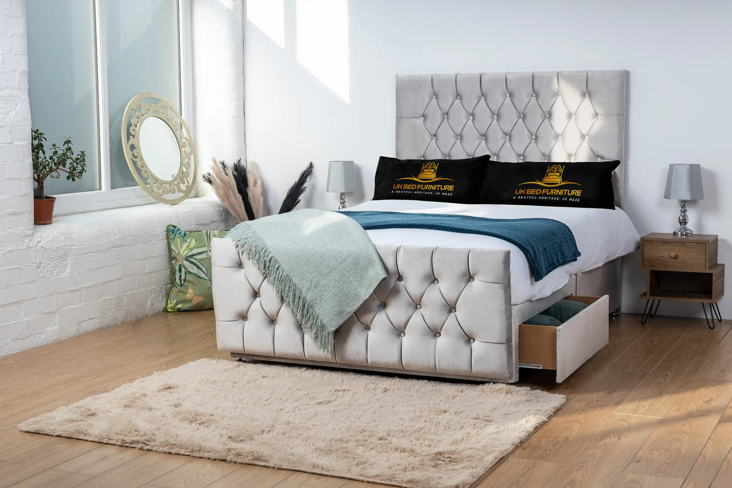 Jublie Chesterfield Divan Bed