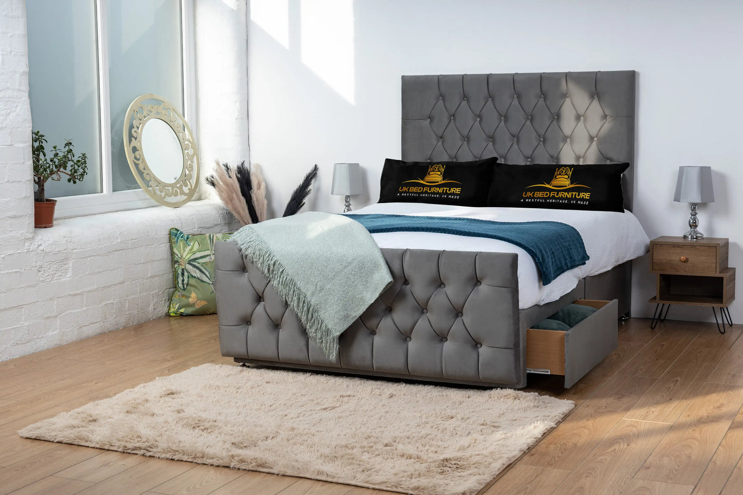Jublie Chesterfield Divan Bed