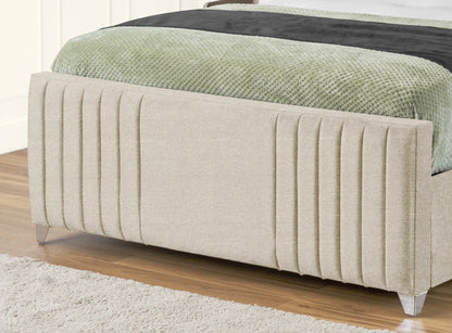 Elise lined winged Upholstered Bed