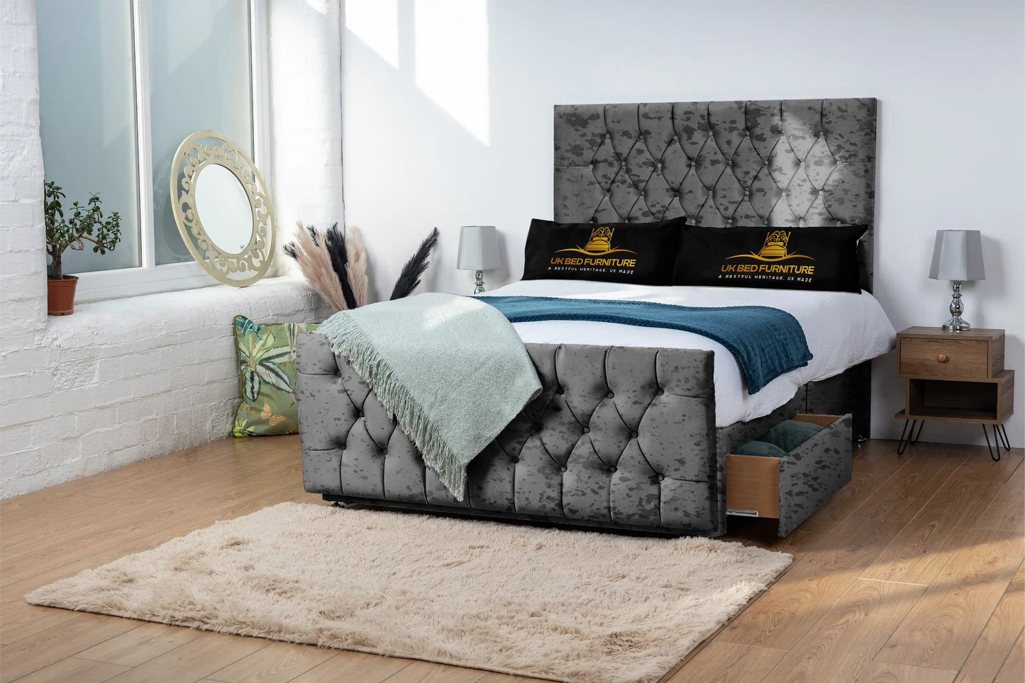 Jublie Chesterfield Divan Bed