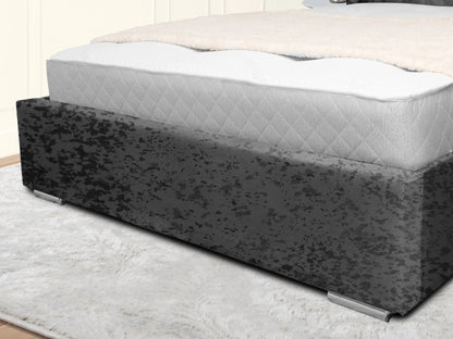 Middleton Winged Upholstered Bed