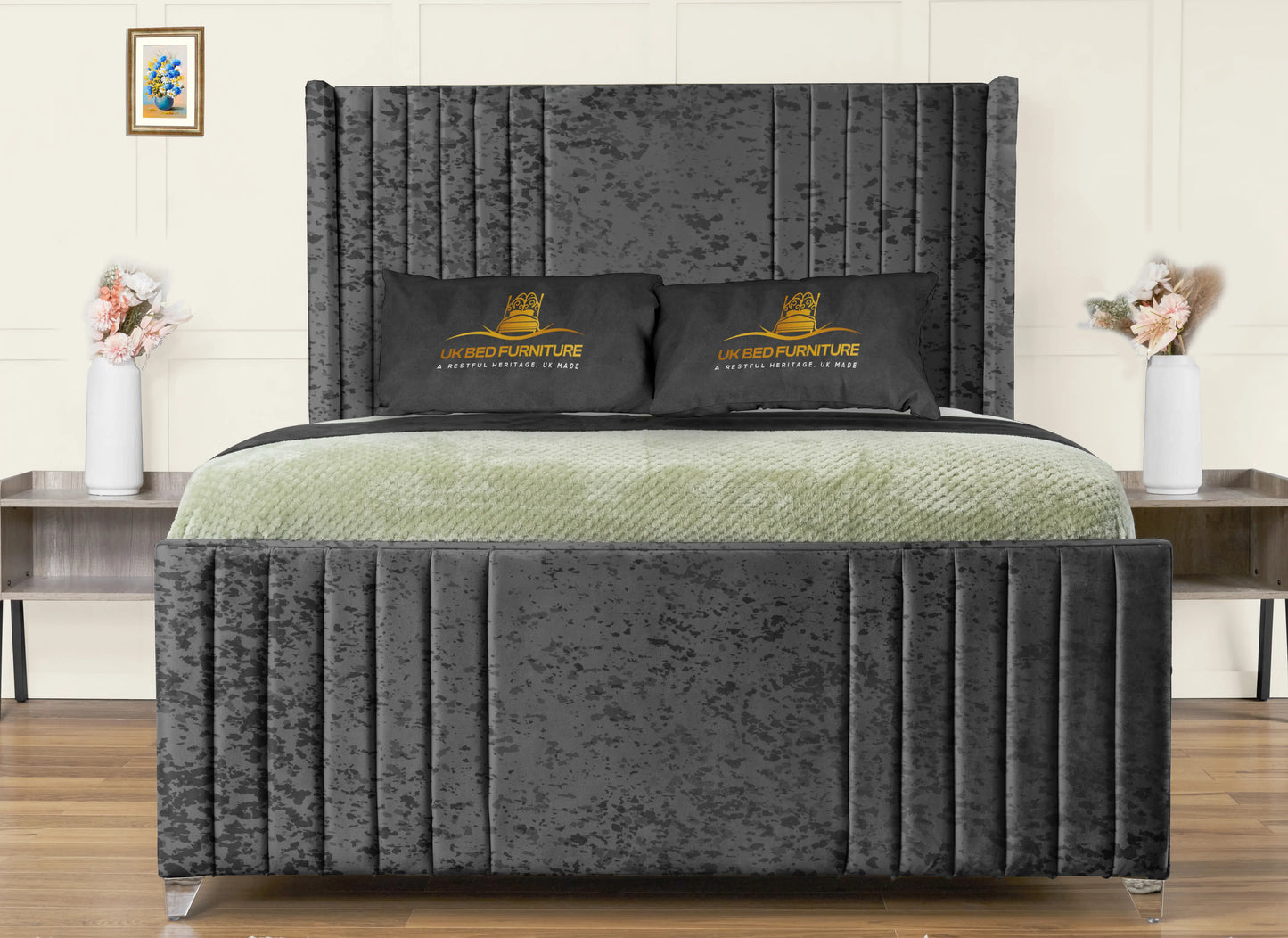 Elise lined winged Upholstered Bed