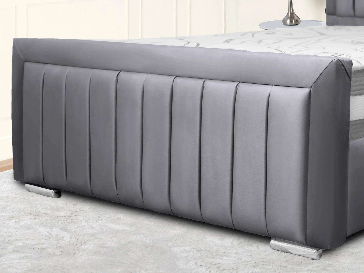 Madrid Upholstered bed