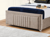 Cannas upholstered bed