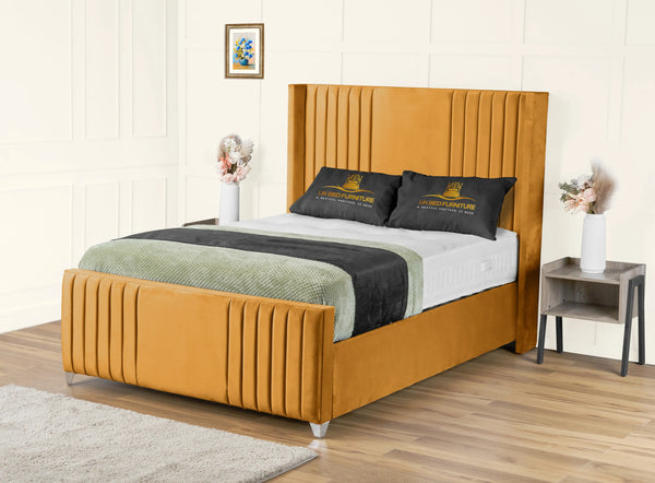 Elise lined winged Upholstered Bed