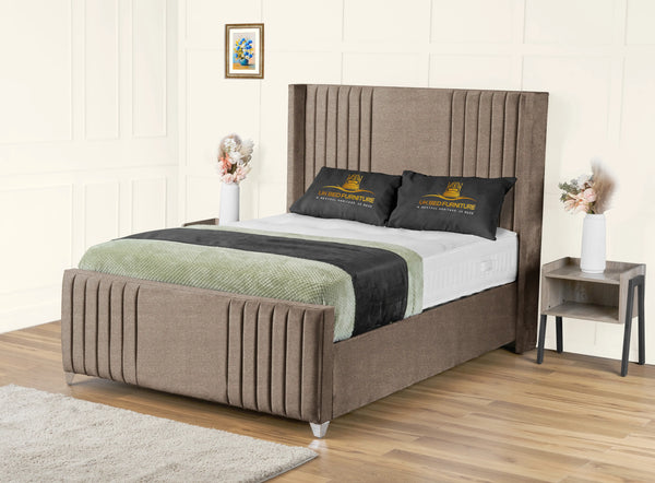 Elise lined winged Upholstered Bed