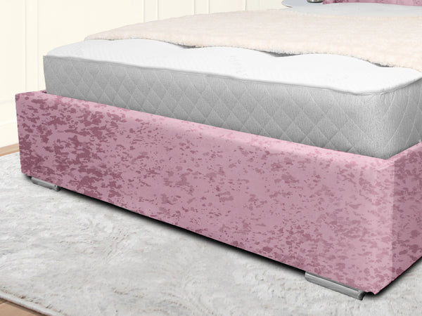 Middleton Winged Upholstered Bed