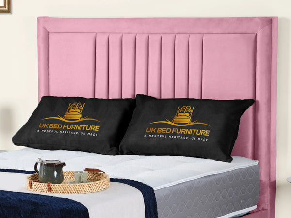 Cannas upholstered bed
