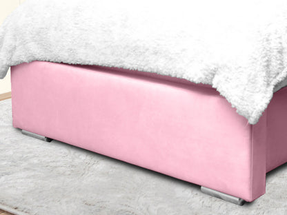 Miri Winged Upholstered Bed
