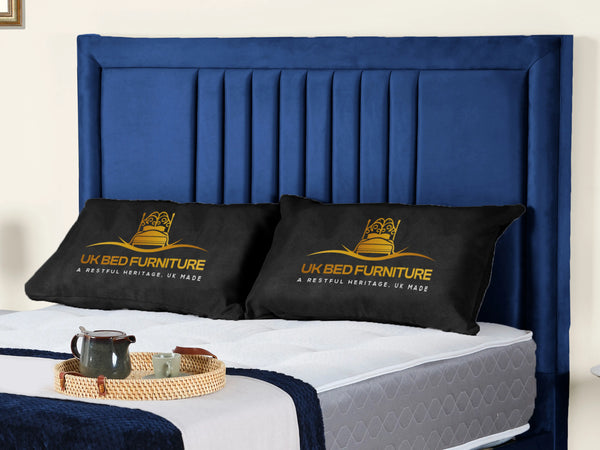 Cannas upholstered bed