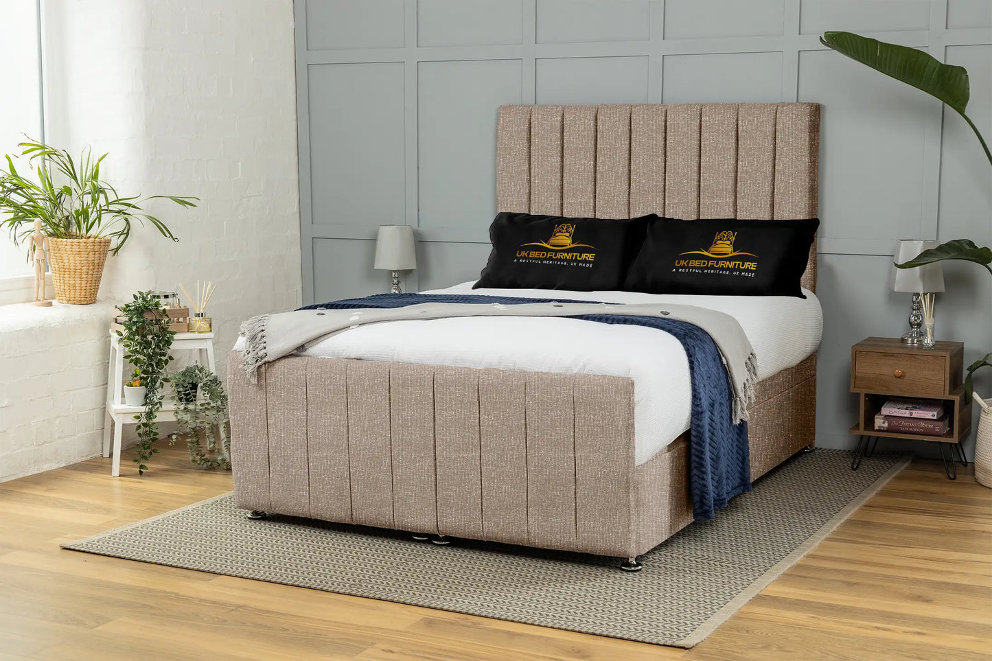 Venetian Ottoman Bed