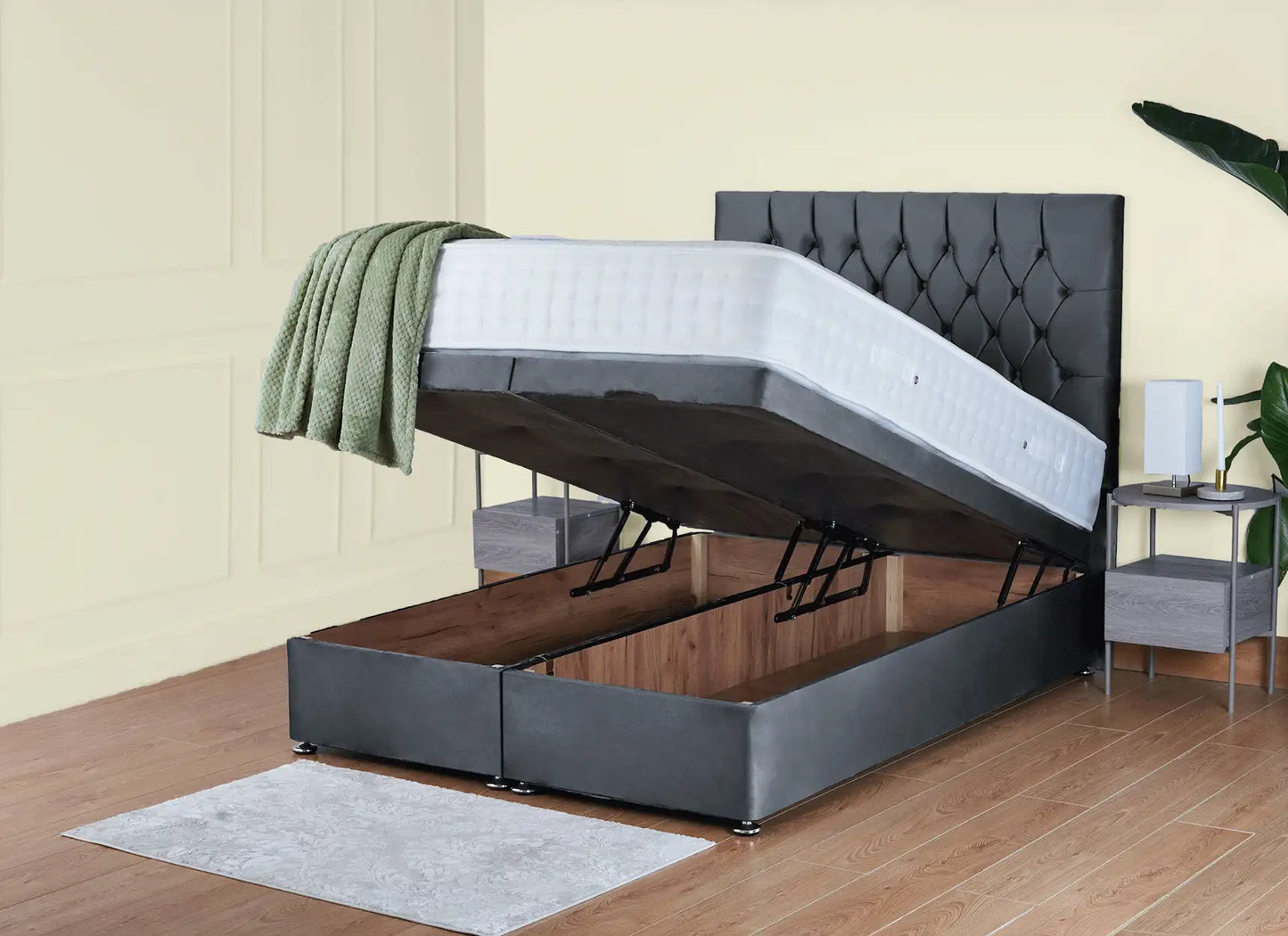 Montreal Ottoman Bed