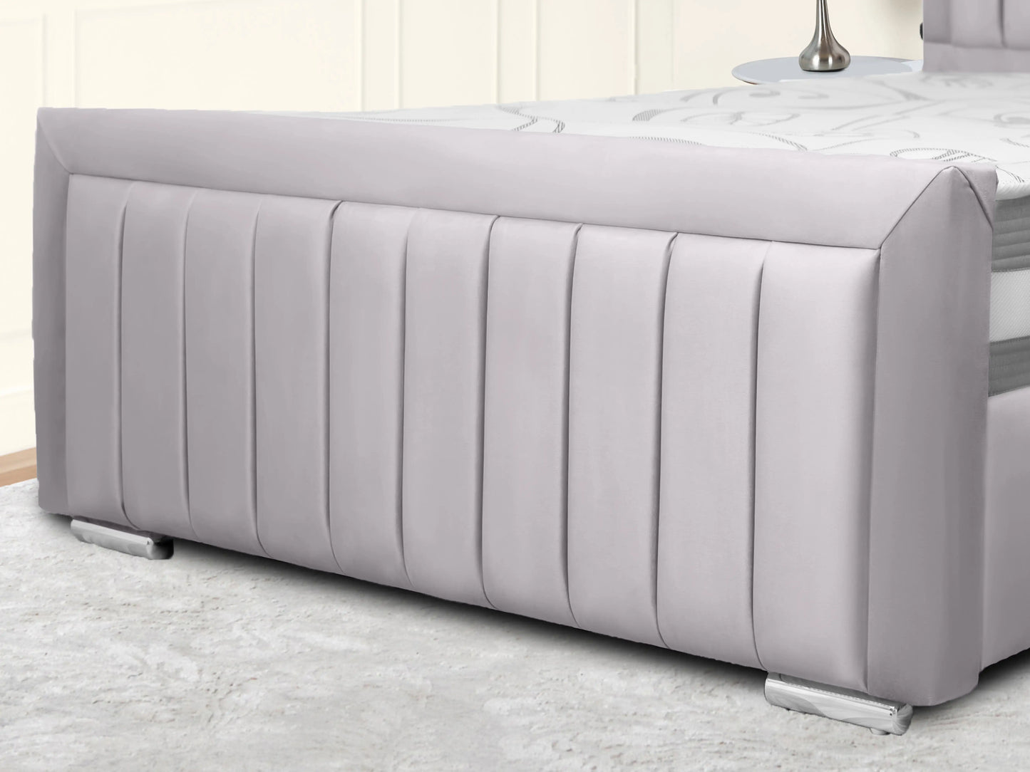 Madrid Upholstered bed