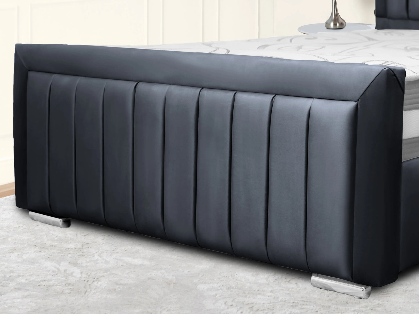 Madrid Upholstered bed