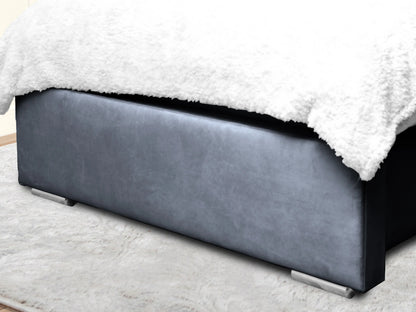 Miri Winged Upholstered Bed