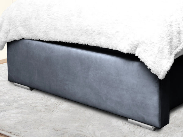 Miri Winged Upholstered Bed