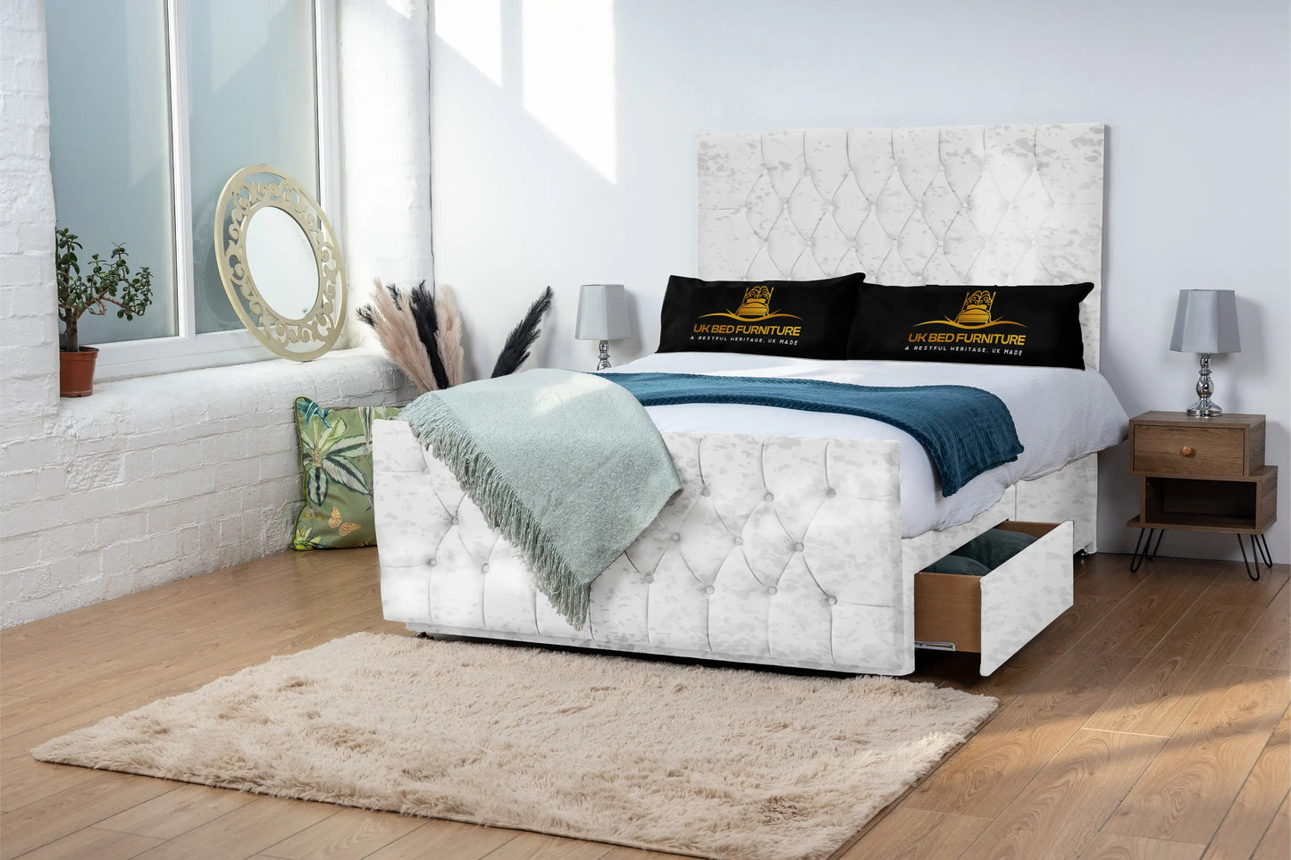 Jublie Chesterfield Divan Bed