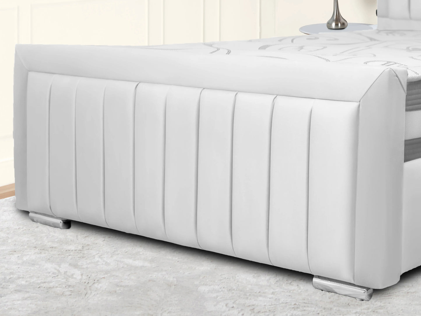 Madrid Upholstered bed