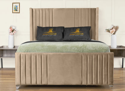 Elise lined winged Upholstered Bed