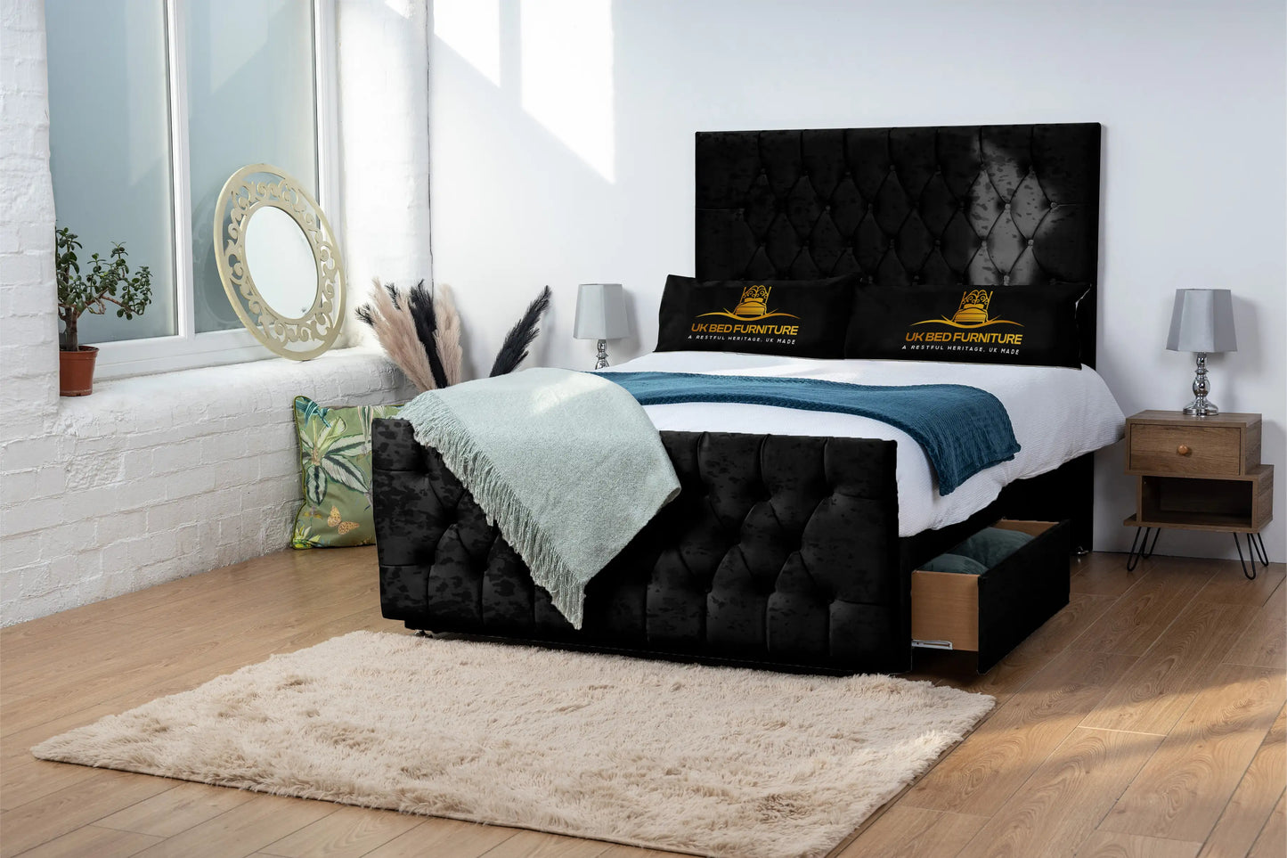 Jublie Chesterfield Divan Bed