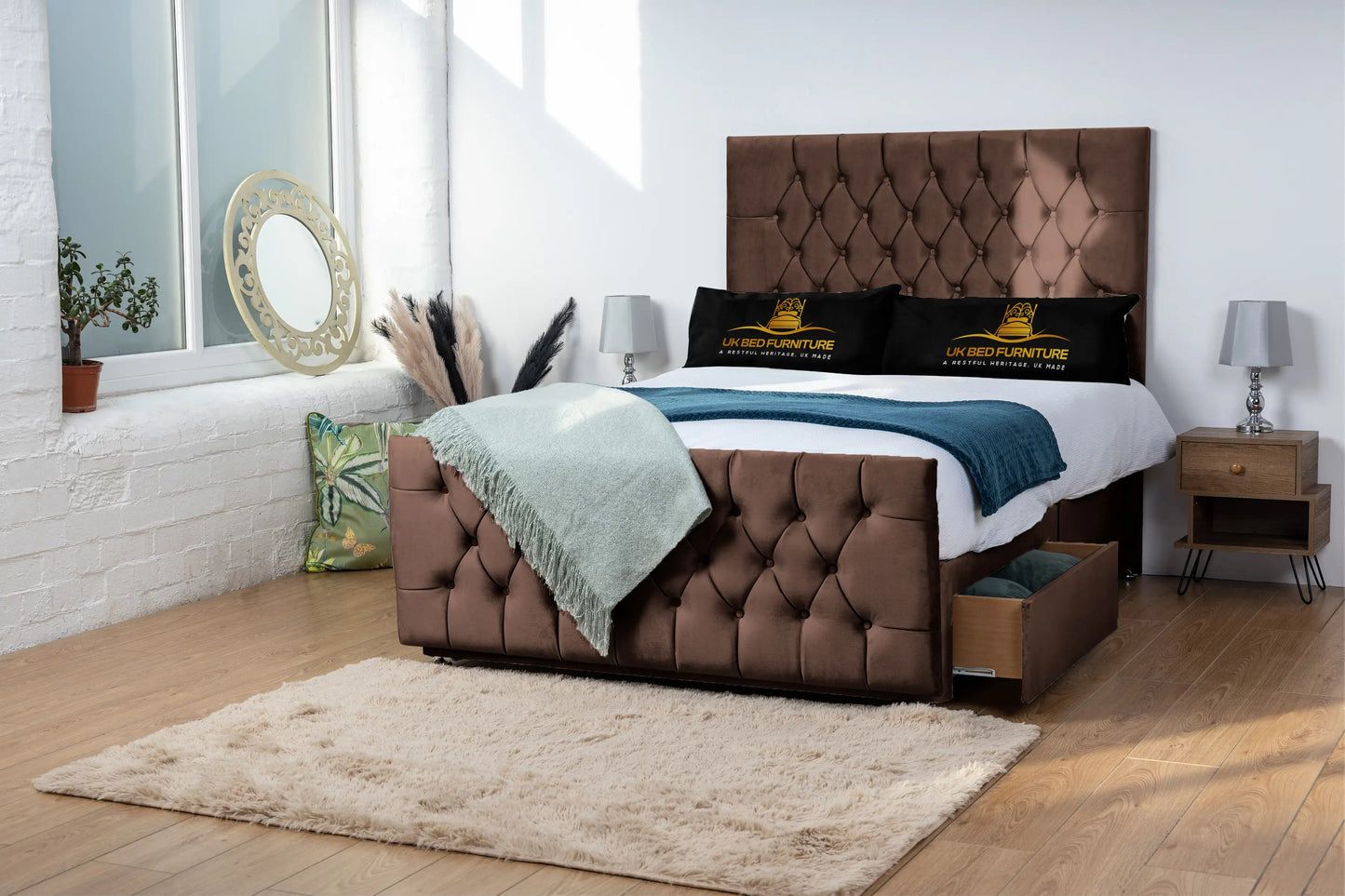 Jublie Chesterfield Divan Bed