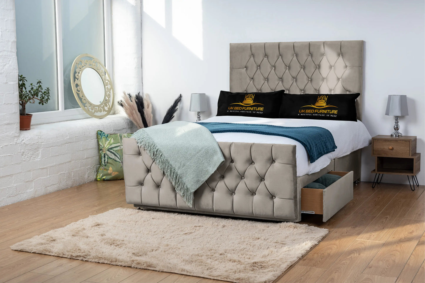 Jublie Chesterfield Divan Bed
