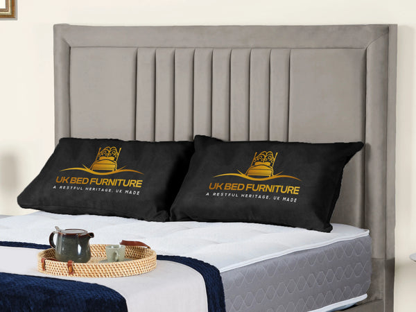 Cannas upholstered bed