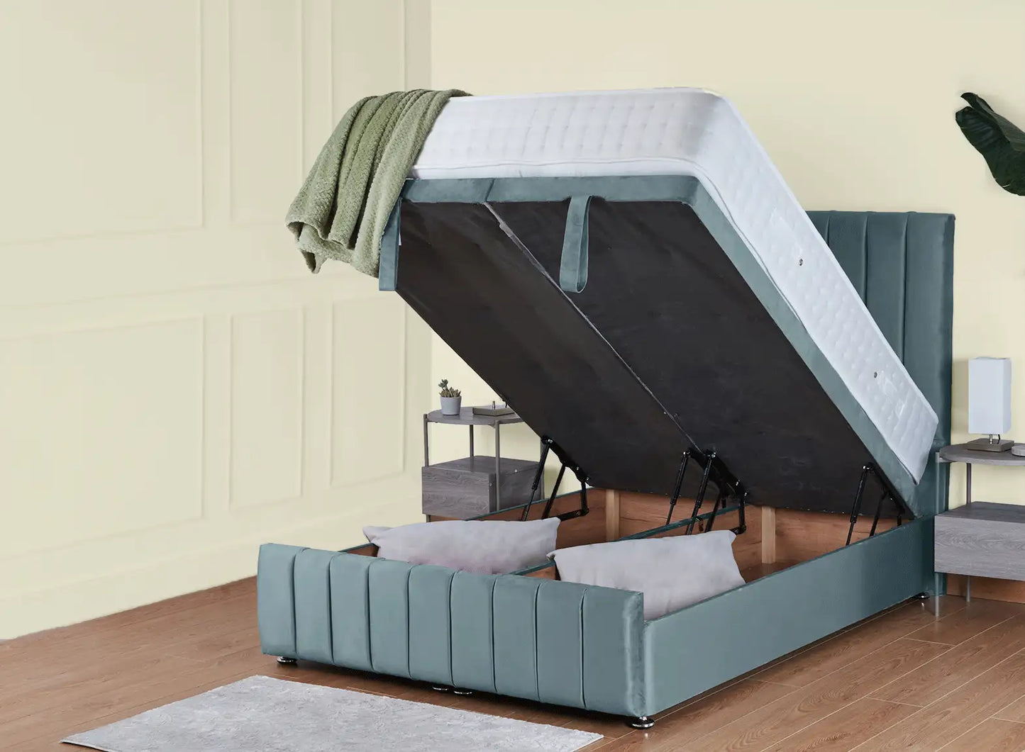 Hamilton Ottoman Bed