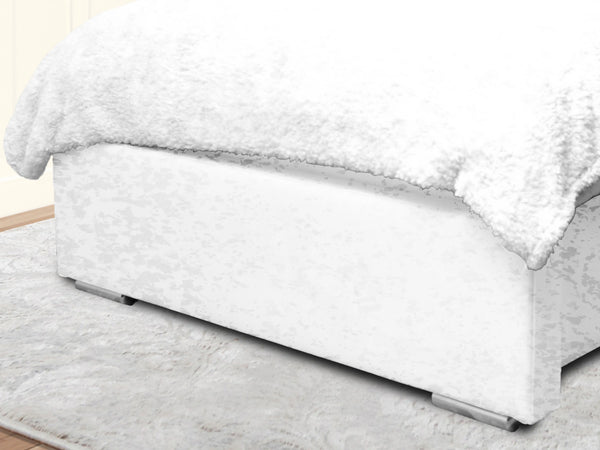 Miri Winged Upholstered Bed